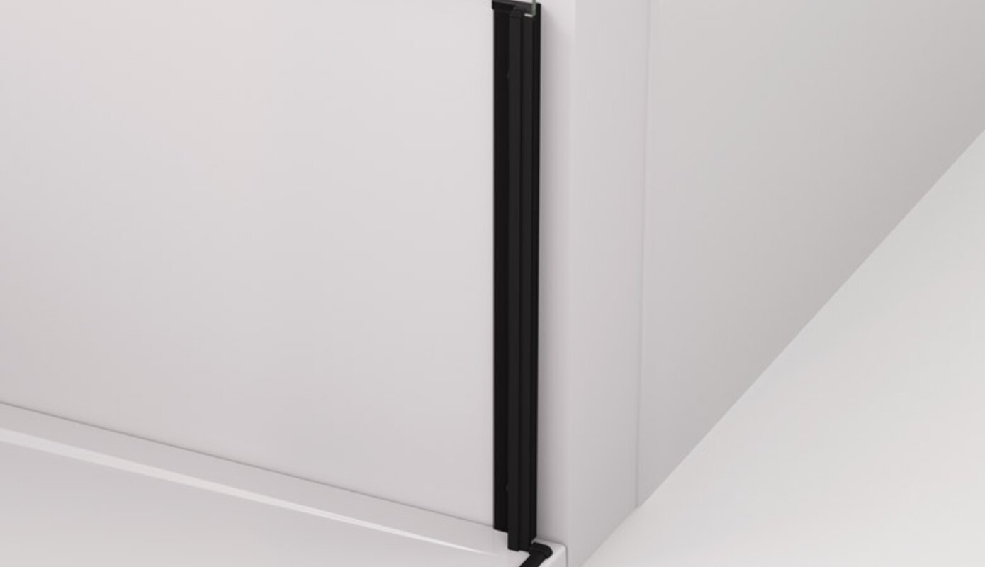 Profile with a magnetic seal for mounting a shortened side panel